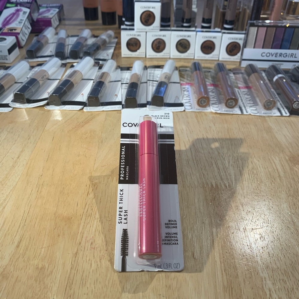 Covergirl 210 Super Thick Lash Mascara Black Brown